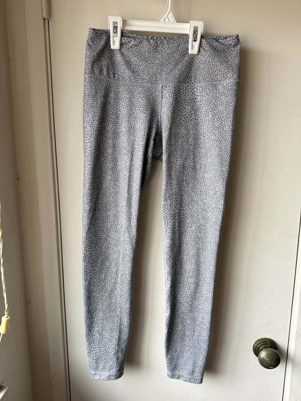 prAna Leggings Size S Gray Speckled Animal Print Athletic Pants